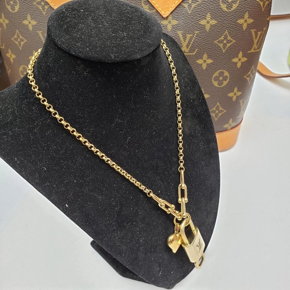 Authentic Louis Vuitton Lock & Key w/ Unbranded Gold Plated Gold Chain Necklace - Picture 3 of 11